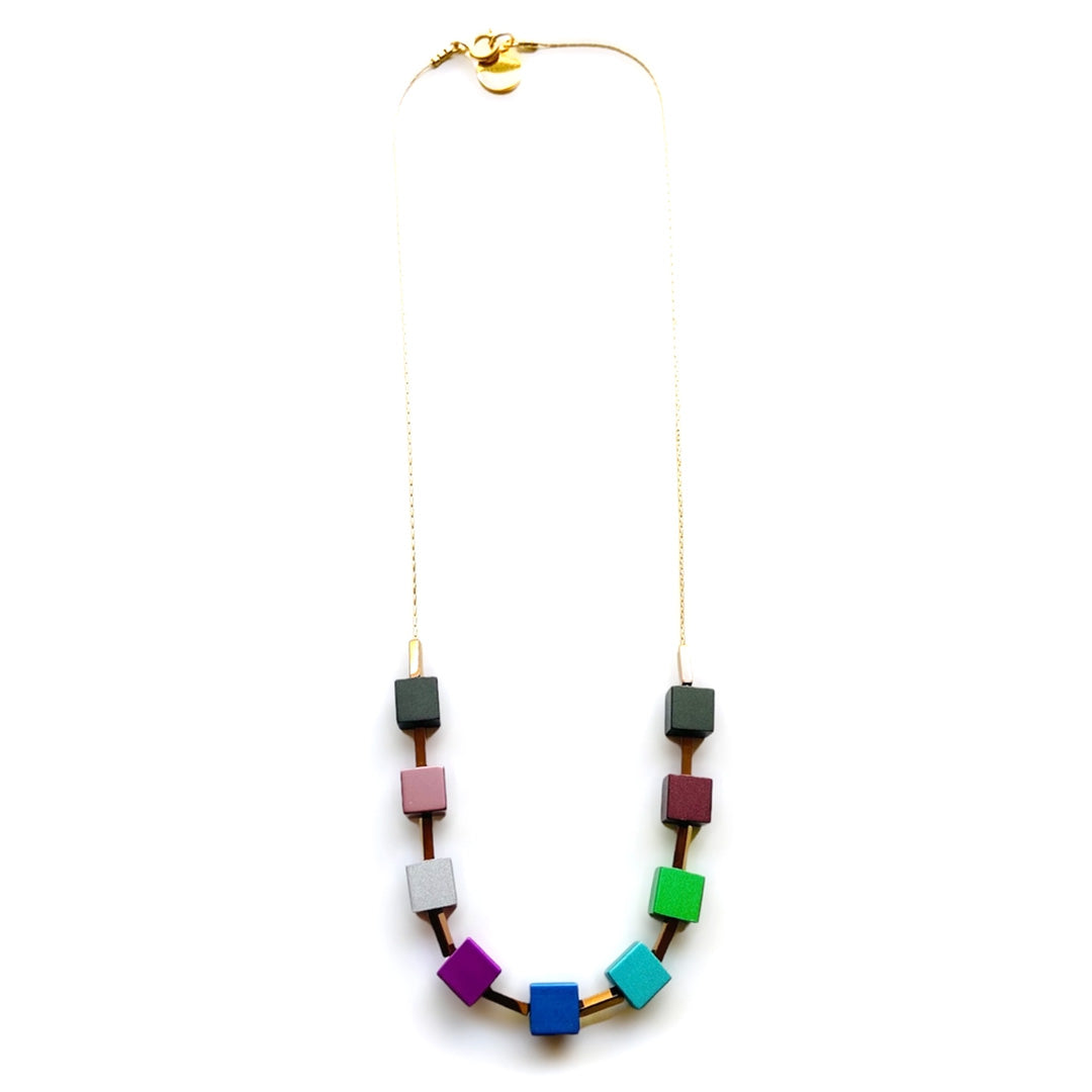 Trecy Bleich Necklace – Cube Peacock 18