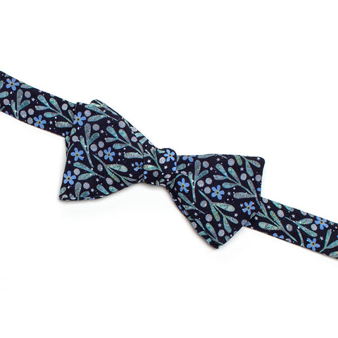 Mistletoe and Forget-Me-Nots Bow Tie
